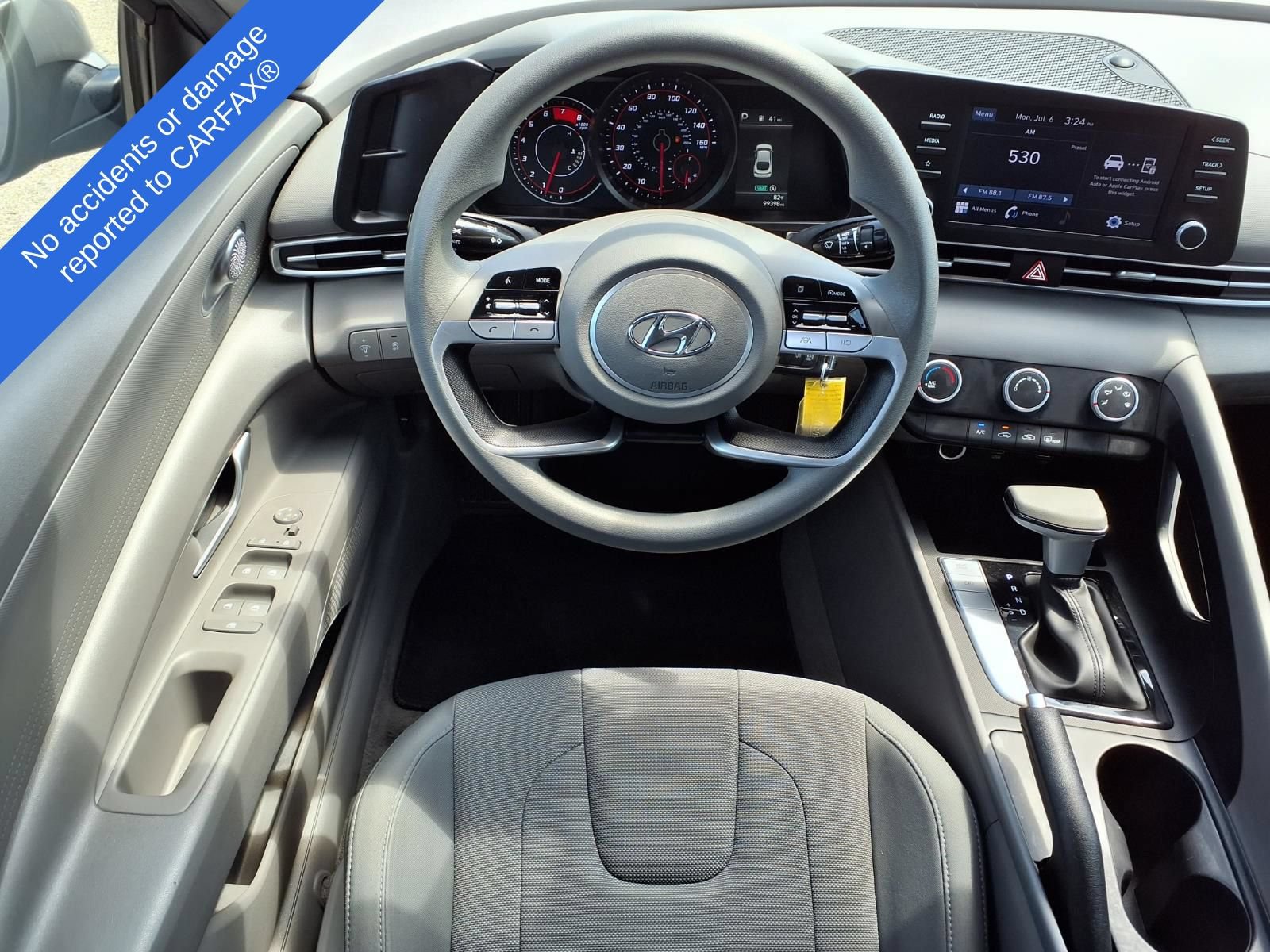 Used 2022 Hyundai Elantra SE FWD image 13