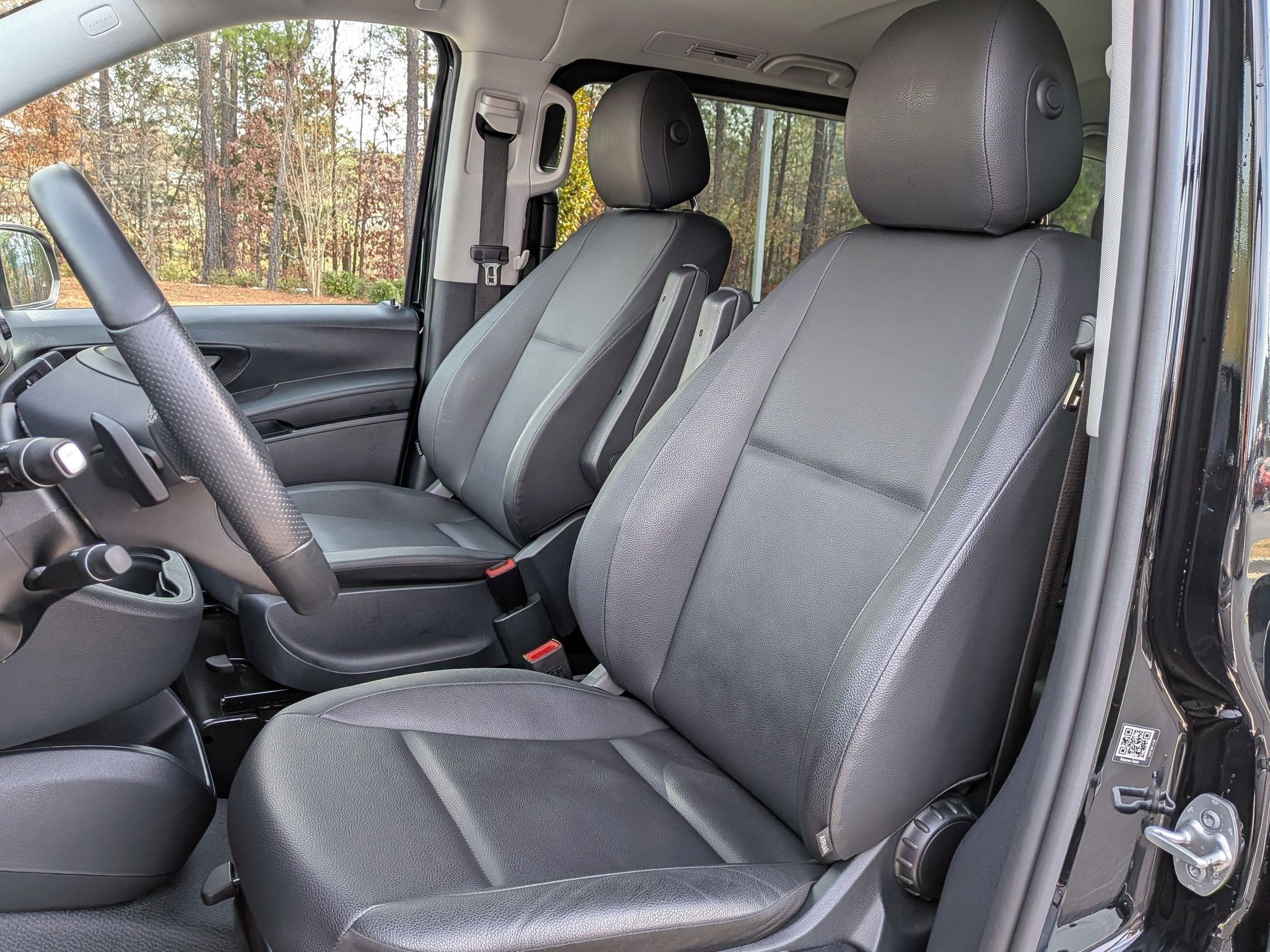 Used 2023 Mercedes-Benz Metris Passenger image 16