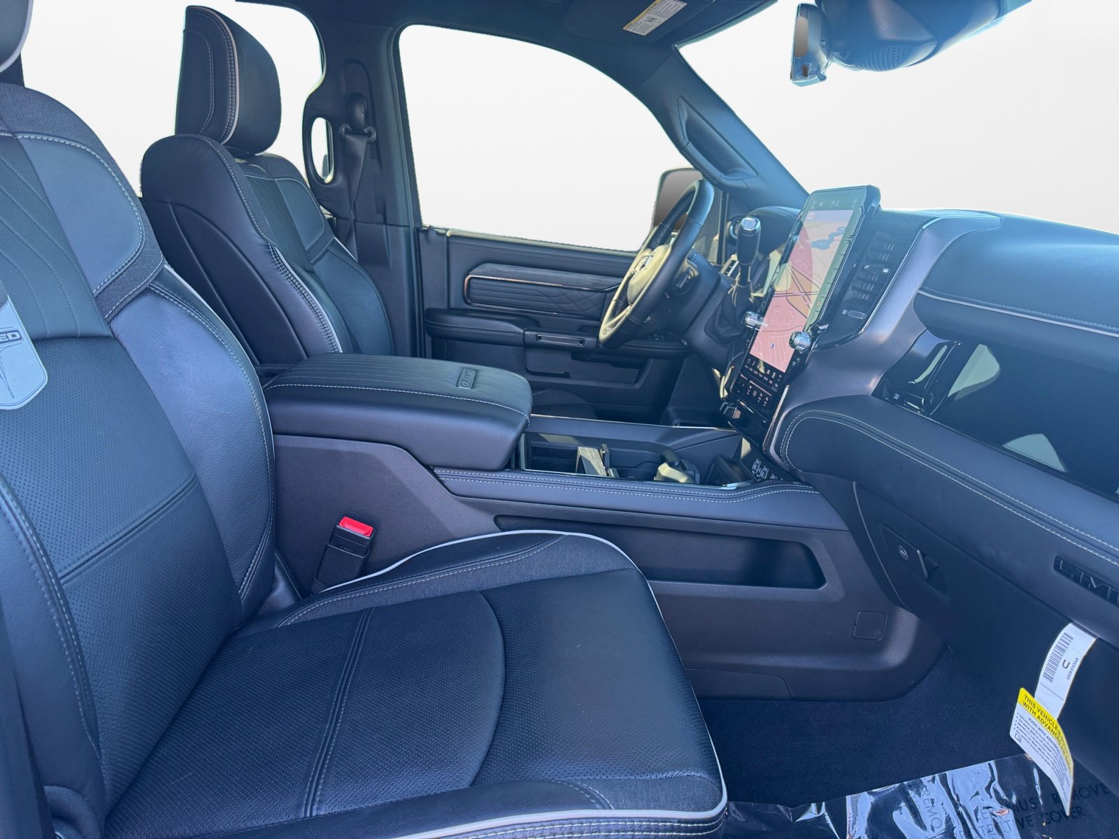 Used 2026 RAM 3500 Limited AWD/4WD image 17