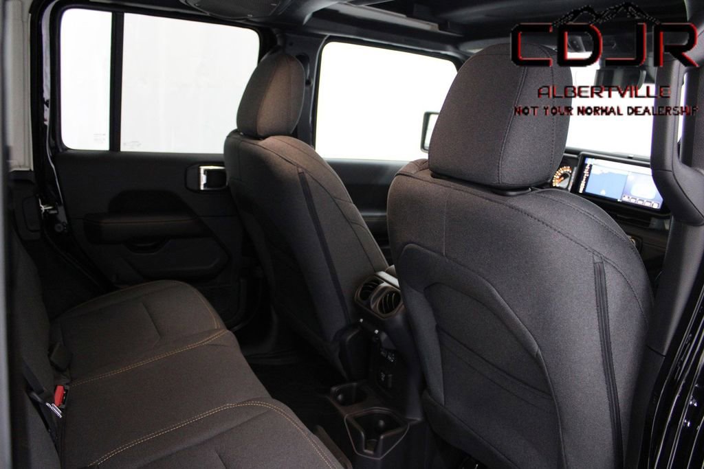 Used 2024 Jeep Wrangler Sahara w/ Technology Group image 23