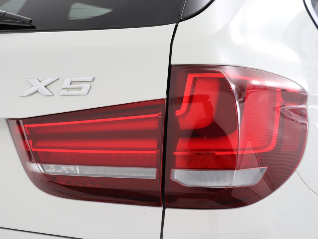 Used 2018 BMW X5 xDrive35i w/ M Sport Package AWD/4WD image 10