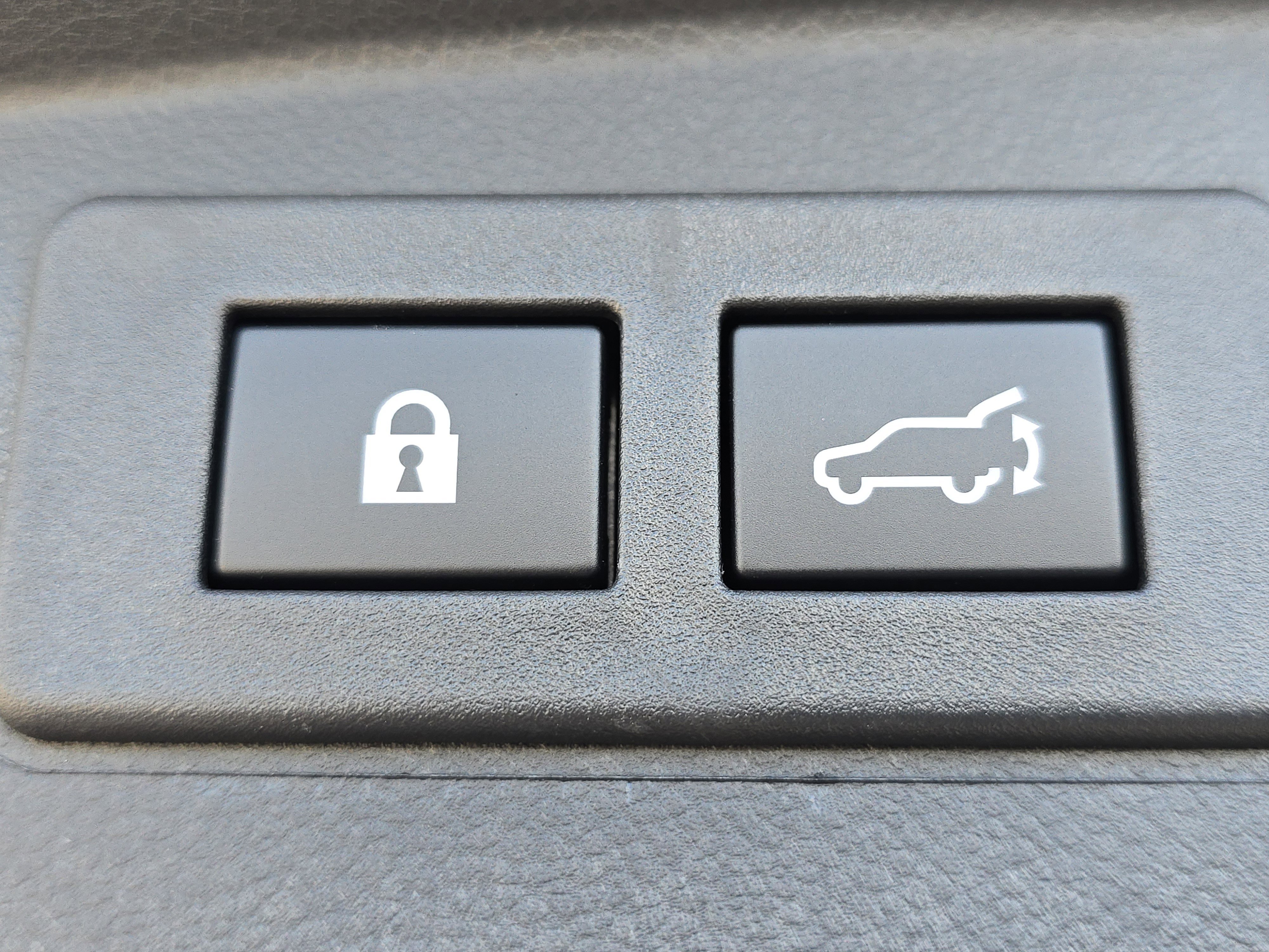 New 2025 Subaru Outback Touring XT image 16