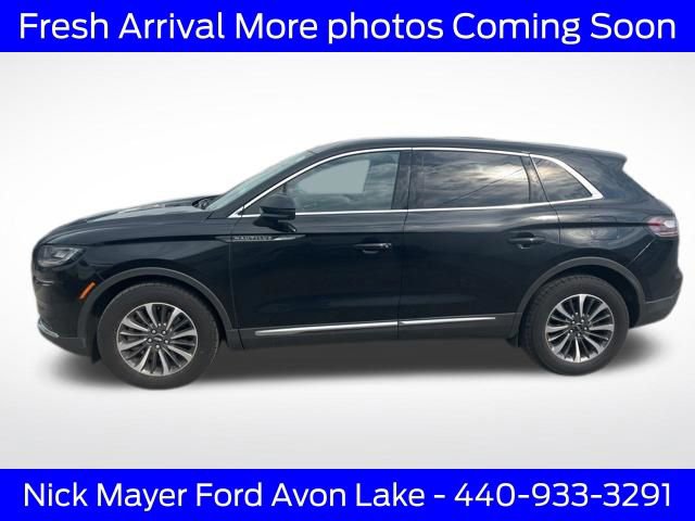 Used 2023 Lincoln Nautilus Reserve image 3