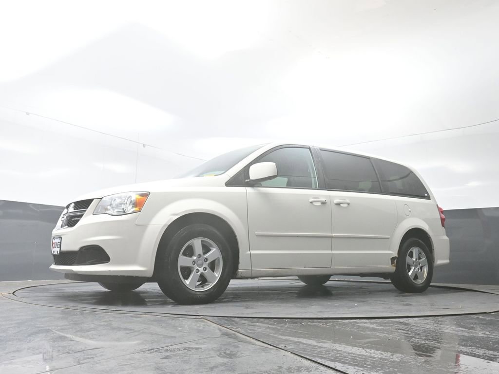 Used 2013 Dodge Grand Caravan SXT image 50