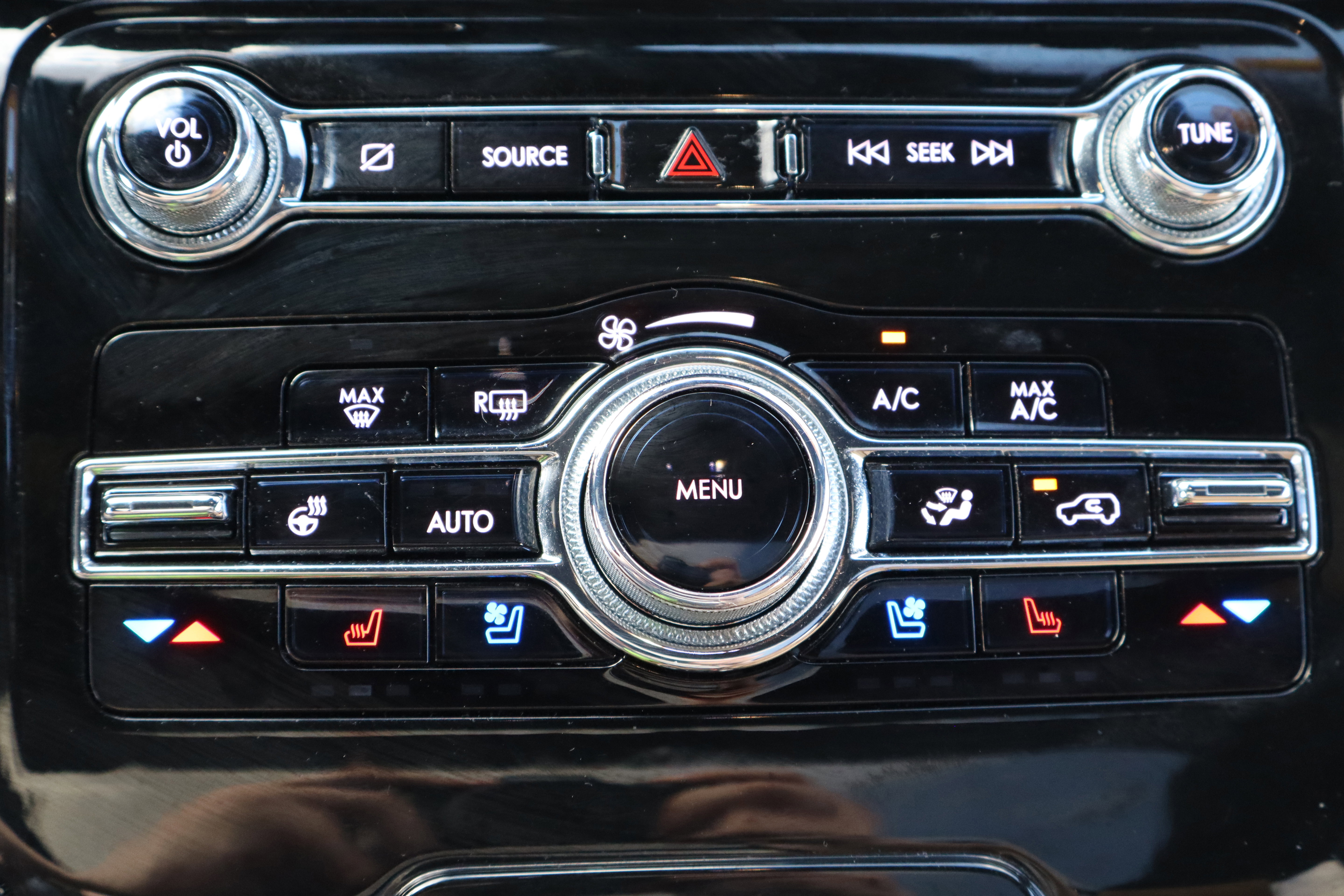 Used 2021 Lincoln Corsair Reserve w/ Equipment Group 201A image 26