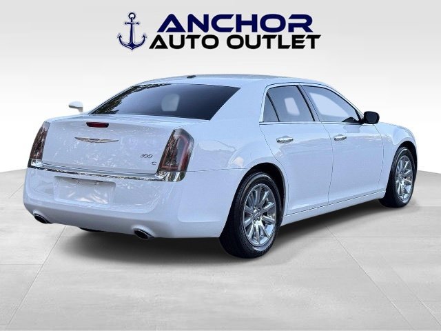 Used 2014 Chrysler 300 C RWD image 8