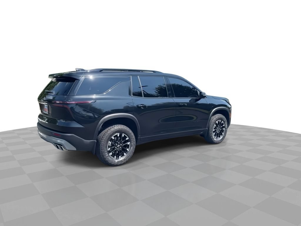Certified 2025 Chevrolet Traverse Z71 w/ Driver Confidence Package AWD/4WD image 8