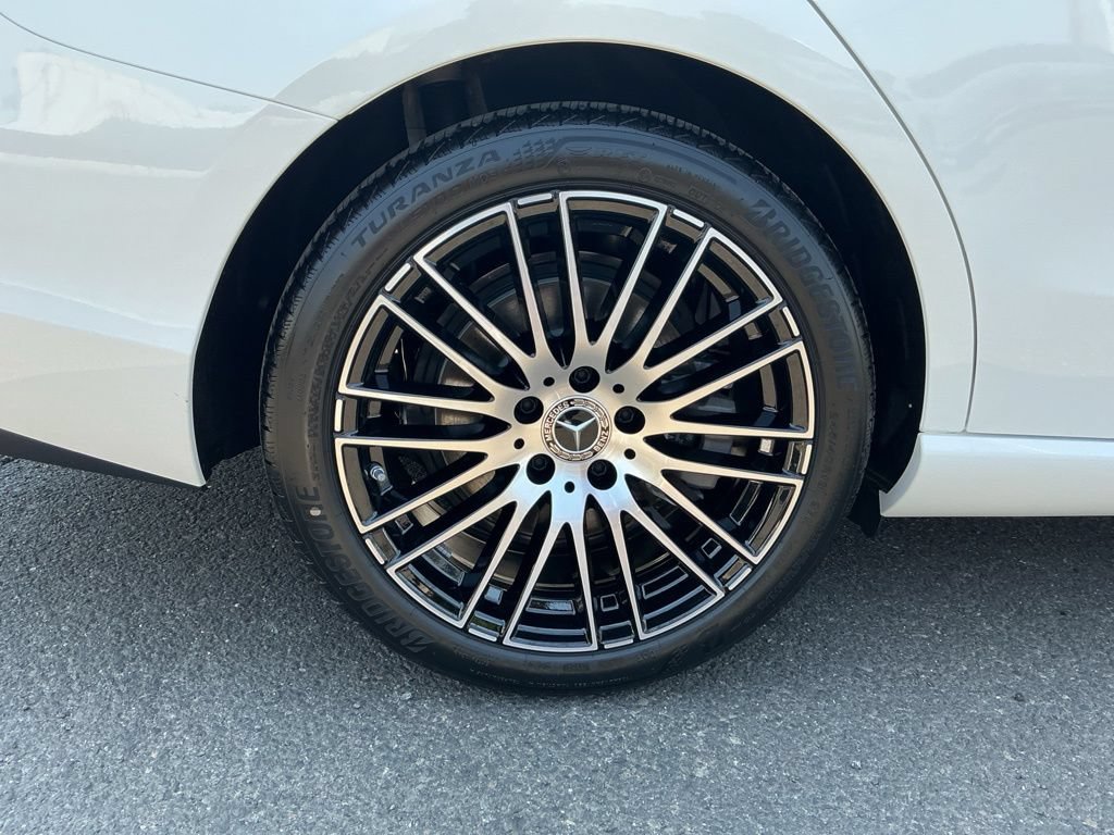 New 2026 Mercedes-Benz C 300 4MATIC Sedan image 8