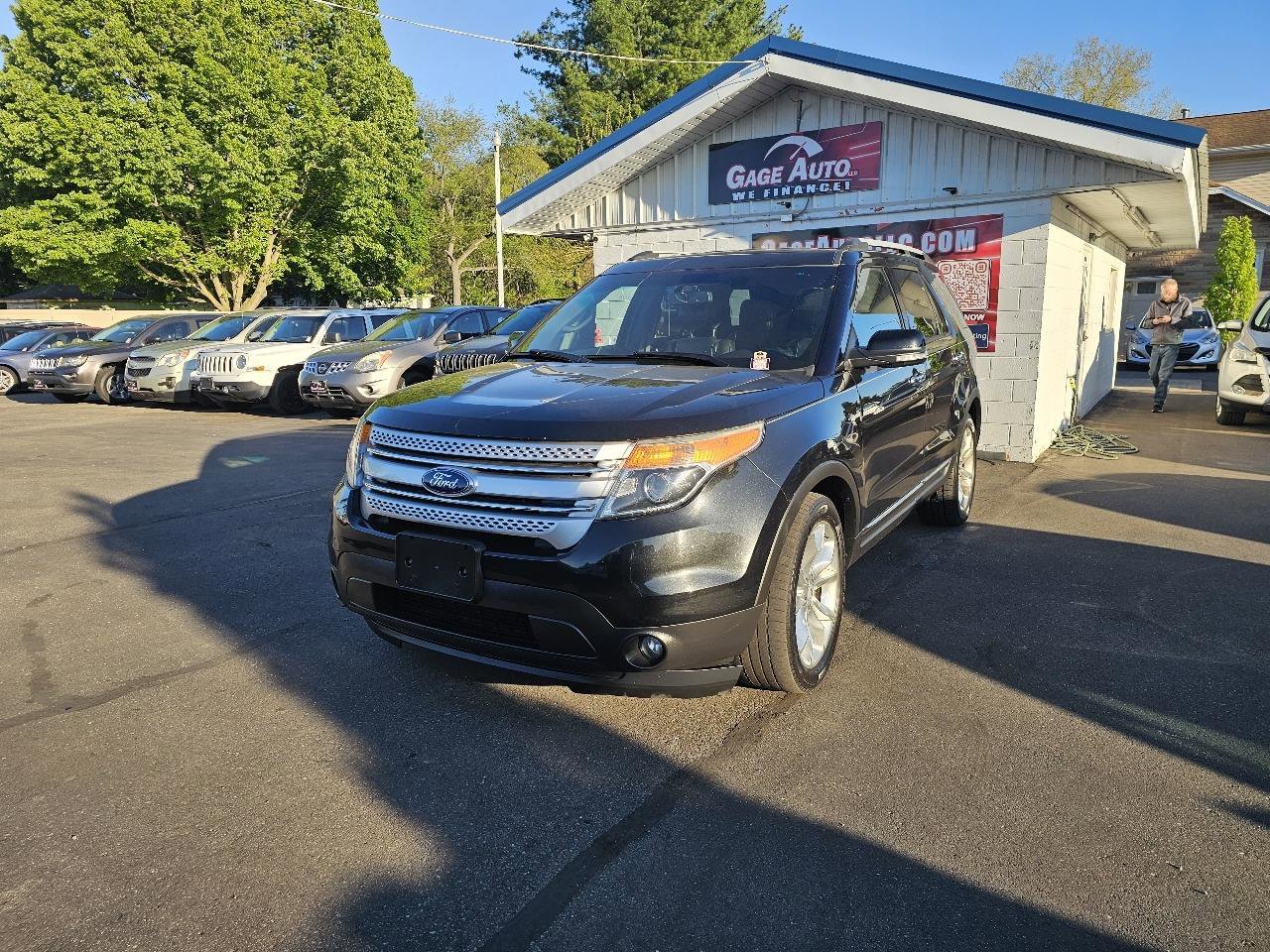 Used 2013 Ford Explorer XLT FWD image 4