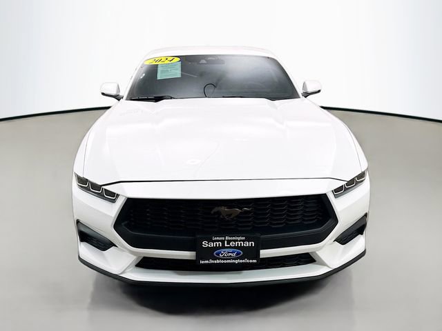Used 2024 Ford Mustang Premium image 2