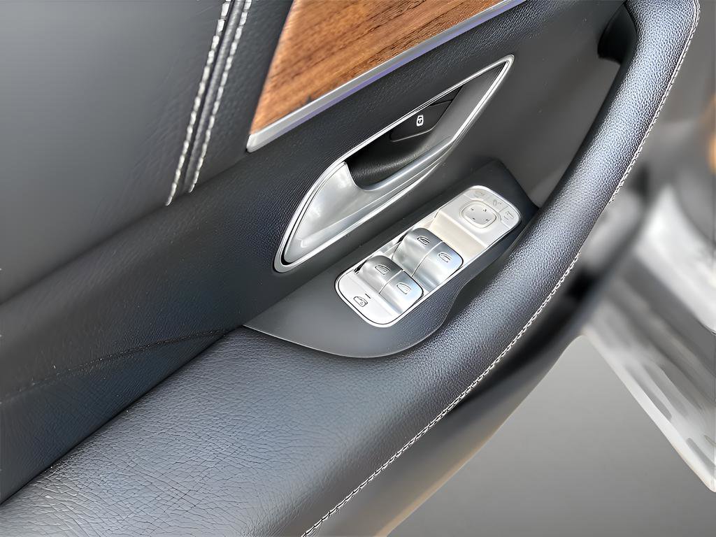 New 2026 Mercedes-Benz GLS 580 4MATIC image 12