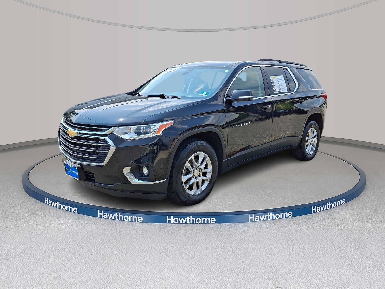 Used 2020 Chevrolet Traverse LT w/ Driver Confidence II Package AWD/4WD image 3