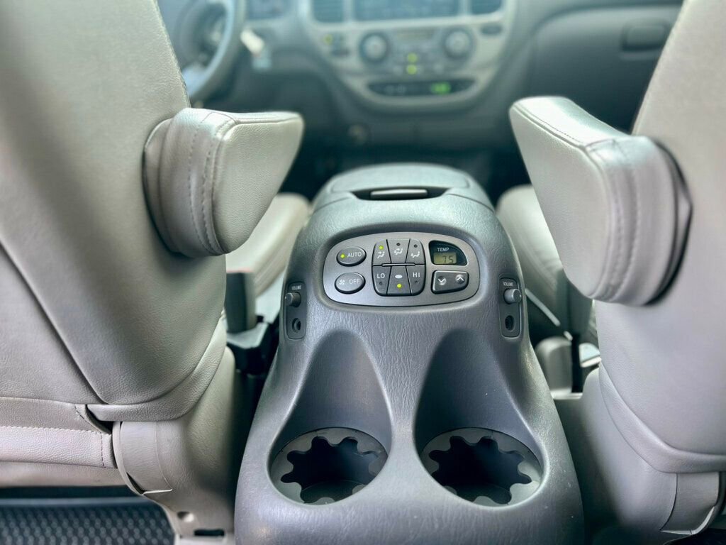 Used 2003 Toyota Sequoia Limited image 16