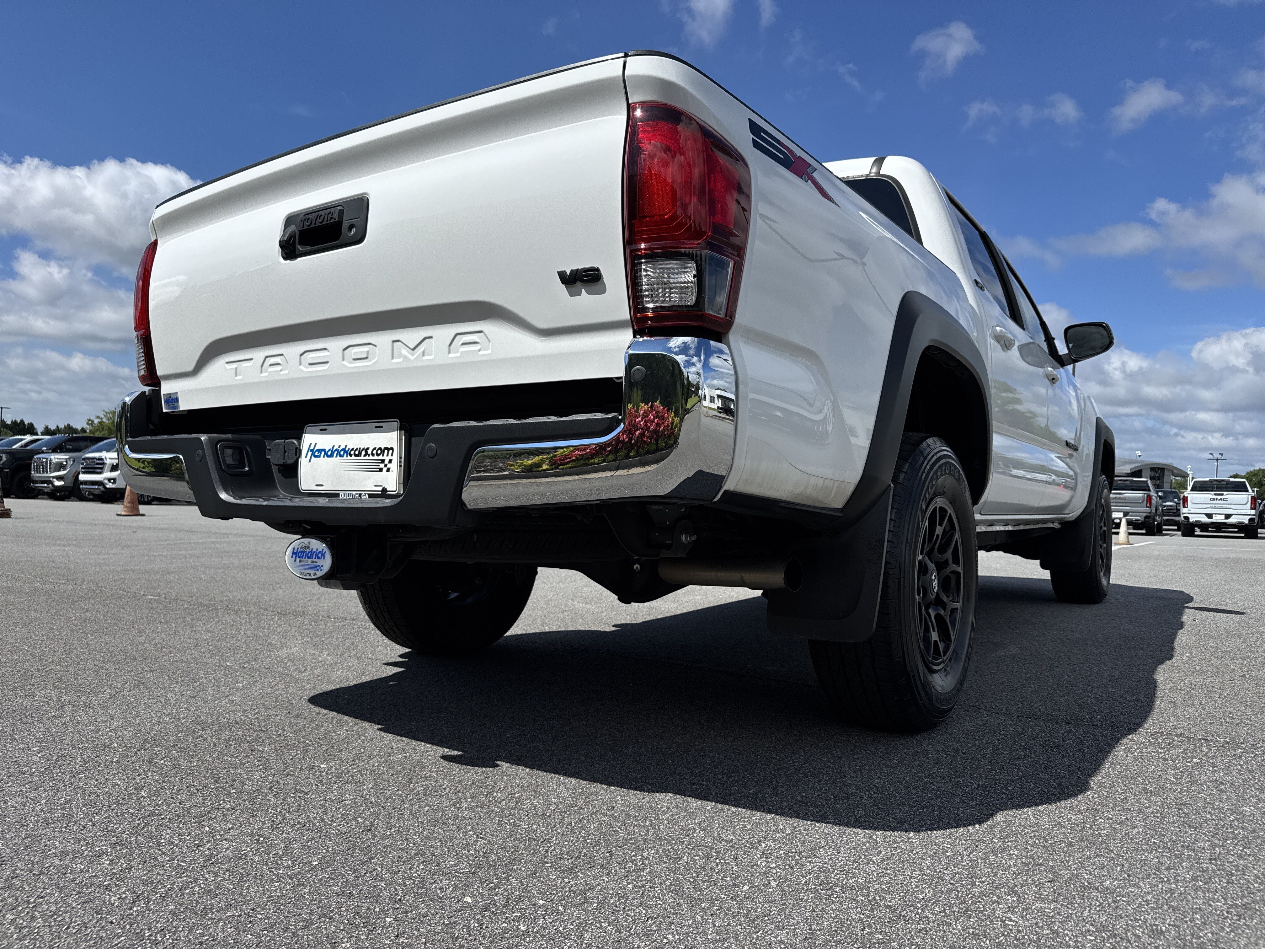 Used 2023 Toyota Tacoma SR5 RWD image 10