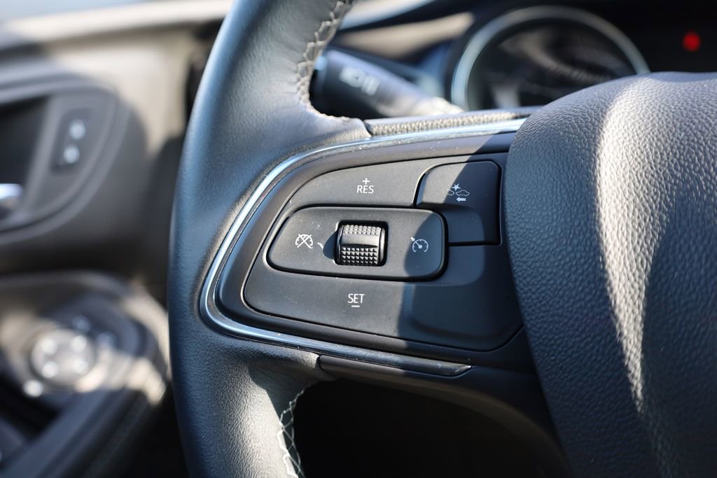 Used 2022 Buick Encore GX Select image 20