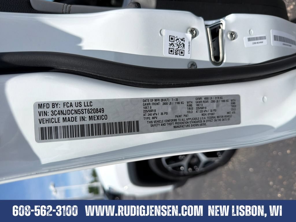 Used 2025 Jeep Compass Limited AWD/4WD image 28
