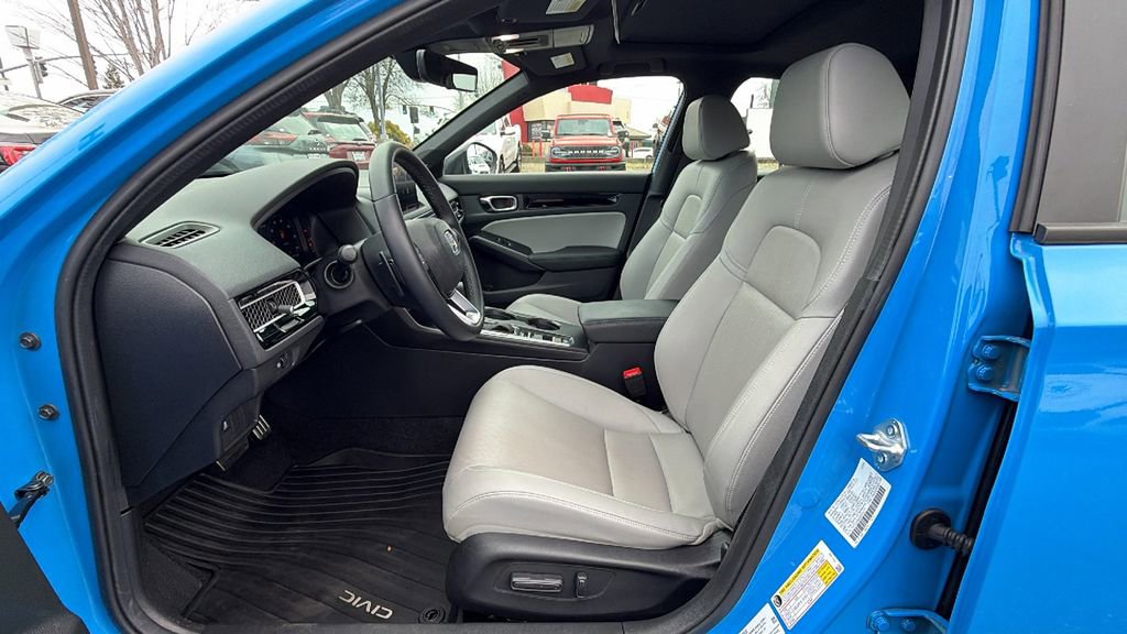 Used 2025 Honda Civic Sport Touring image 31