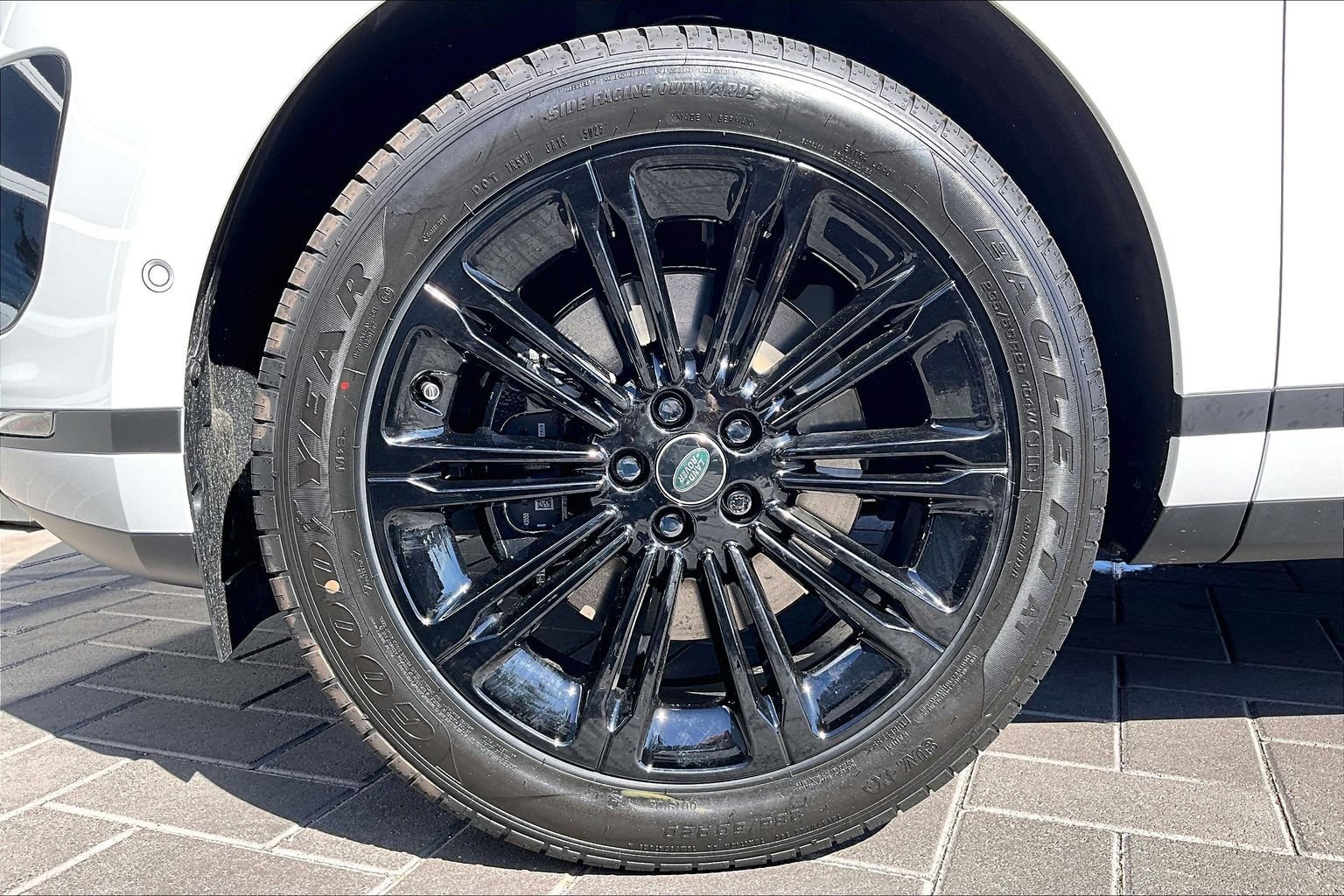 New 2026 Land Rover Range Rover Evoque S AWD/4WD image 12