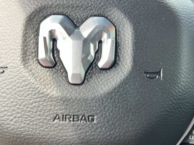 Used 2020 RAM 2500 Big Horn w/ Night Edition AWD/4WD image 37