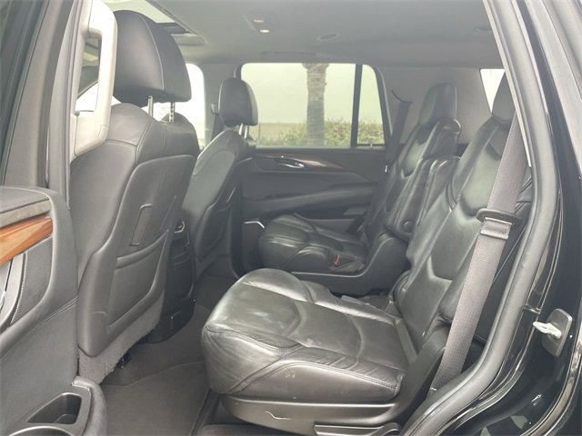 Used 2020 Cadillac Escalade Luxury image 27