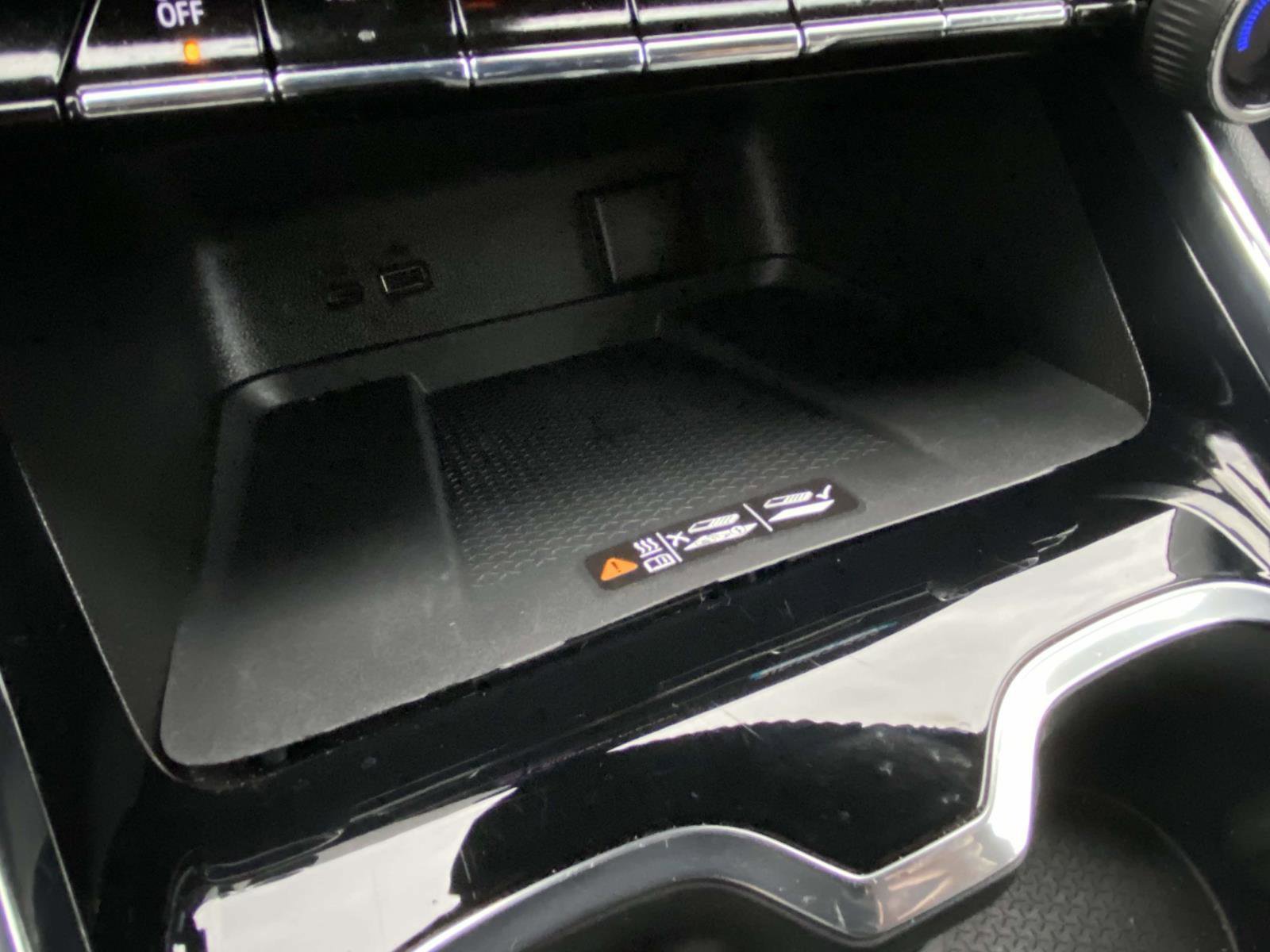 Used 2025 Chevrolet Traverse LT image 13