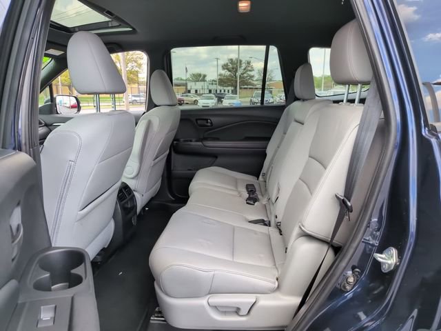 Used 2023 Honda Passport EX-L image 12