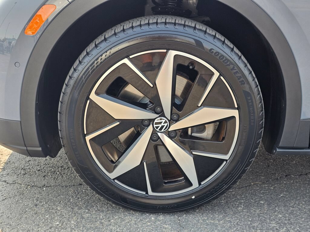 Certified 2023 Volkswagen ID.4 Pro S AWD/4WD image 11