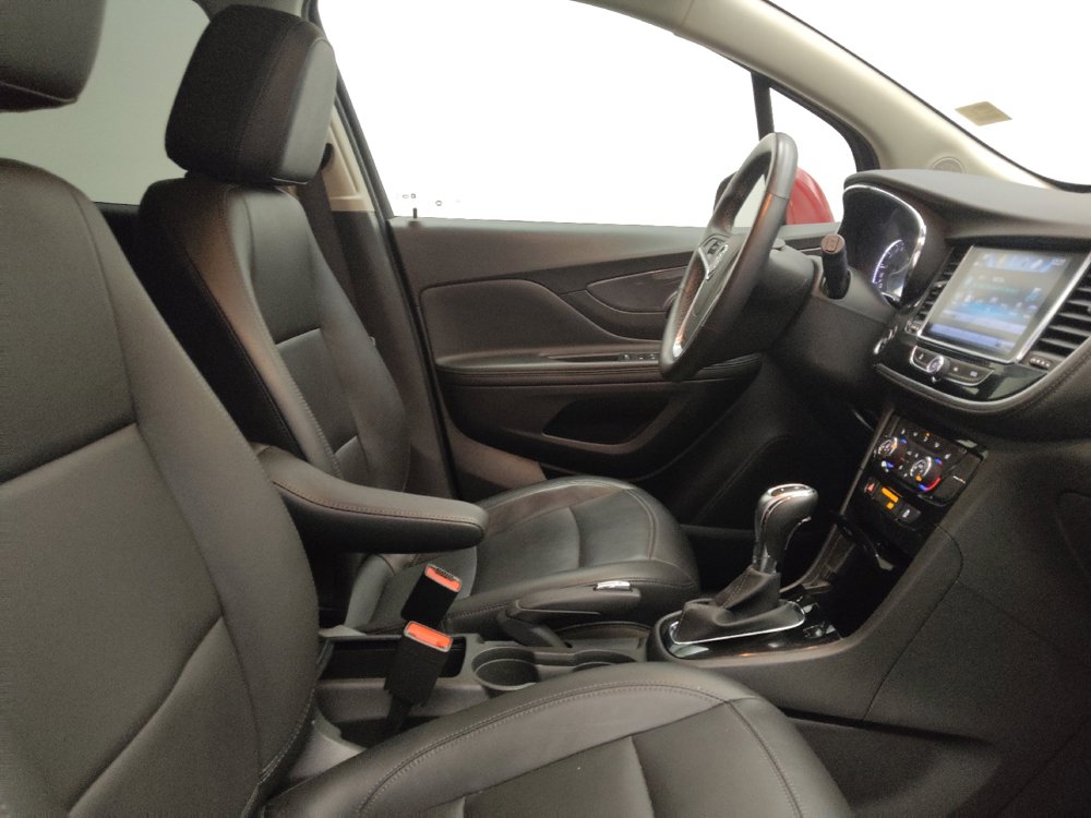 Used 2019 Buick Encore Essence FWD image 21