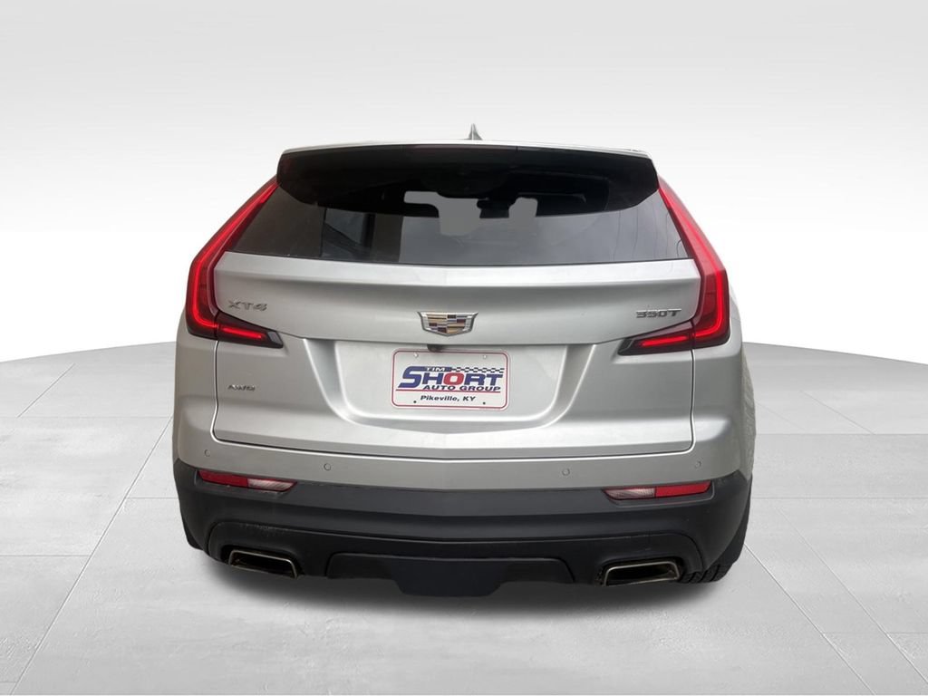 Used 2022 Cadillac XT4 Luxury w/ Trailering Package AWD/4WD image 12