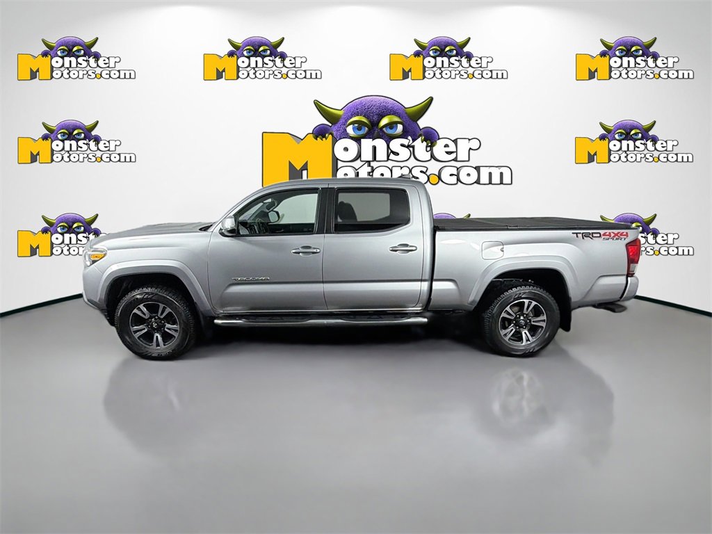 Used 2017 Toyota Tacoma SR5 image 8