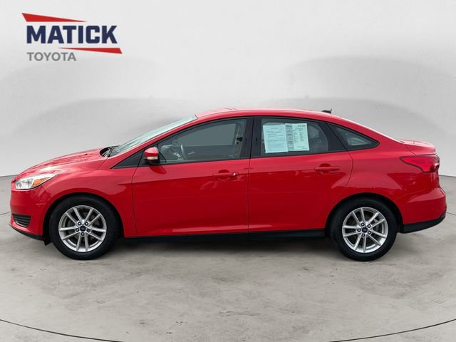 Used 2017 Ford Focus SE image 4