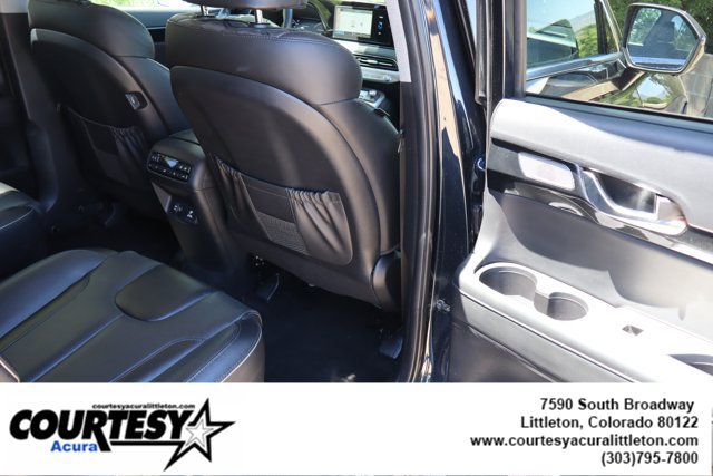 Used 2022 Hyundai Palisade Limited w/ Cargo Package AWD/4WD image 32