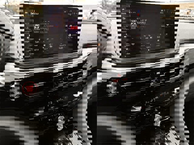 Certified 2025 Acura MDX w/ Technology Package image 19