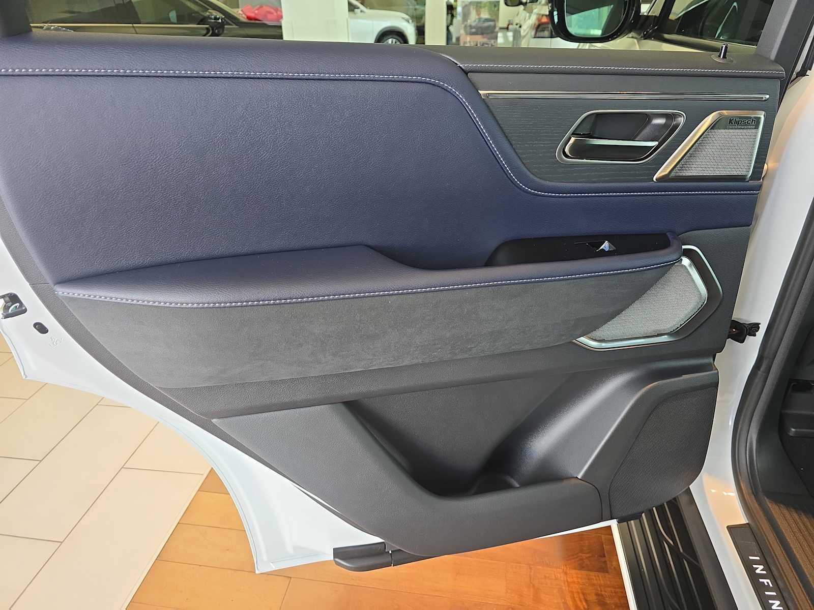 New 2026 INFINITI QX80 4WD w/ Sport Exterior Package image 10