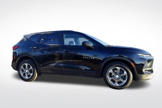 Used 2023 Chevrolet Blazer LT w/ Convenience Package image 11