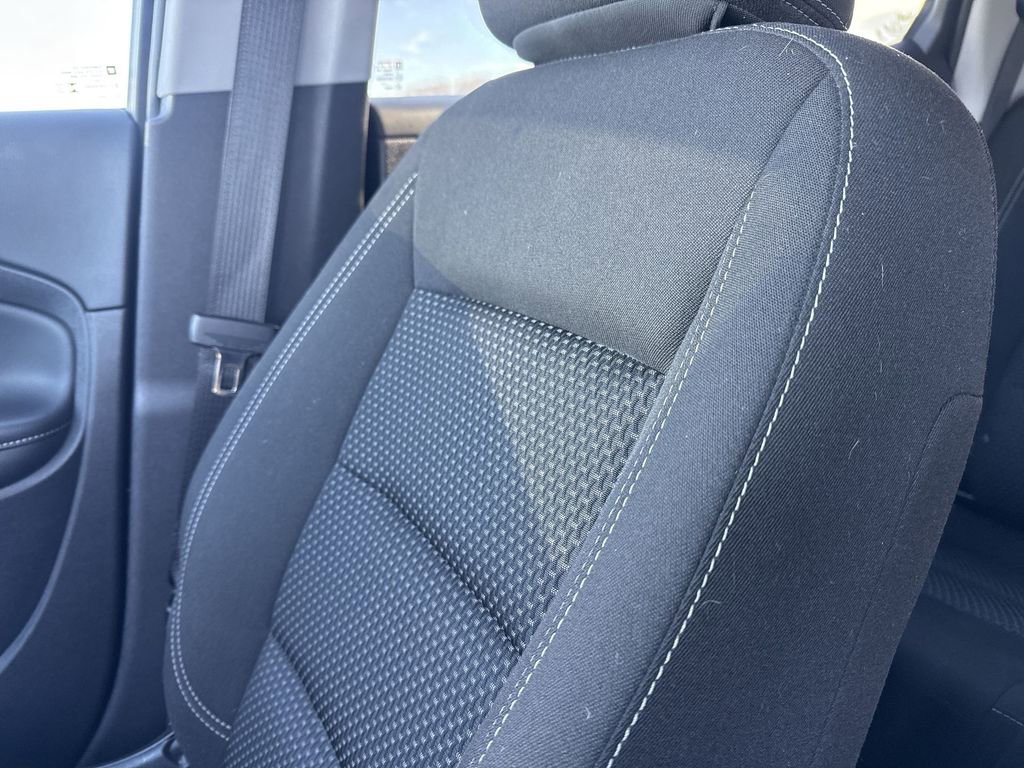 Used 2024 GMC Terrain SLE image 35