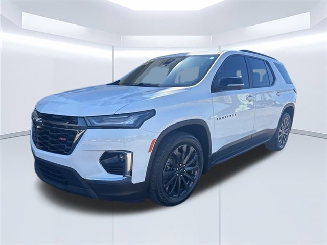 Used 2022 Chevrolet Traverse RS image 3