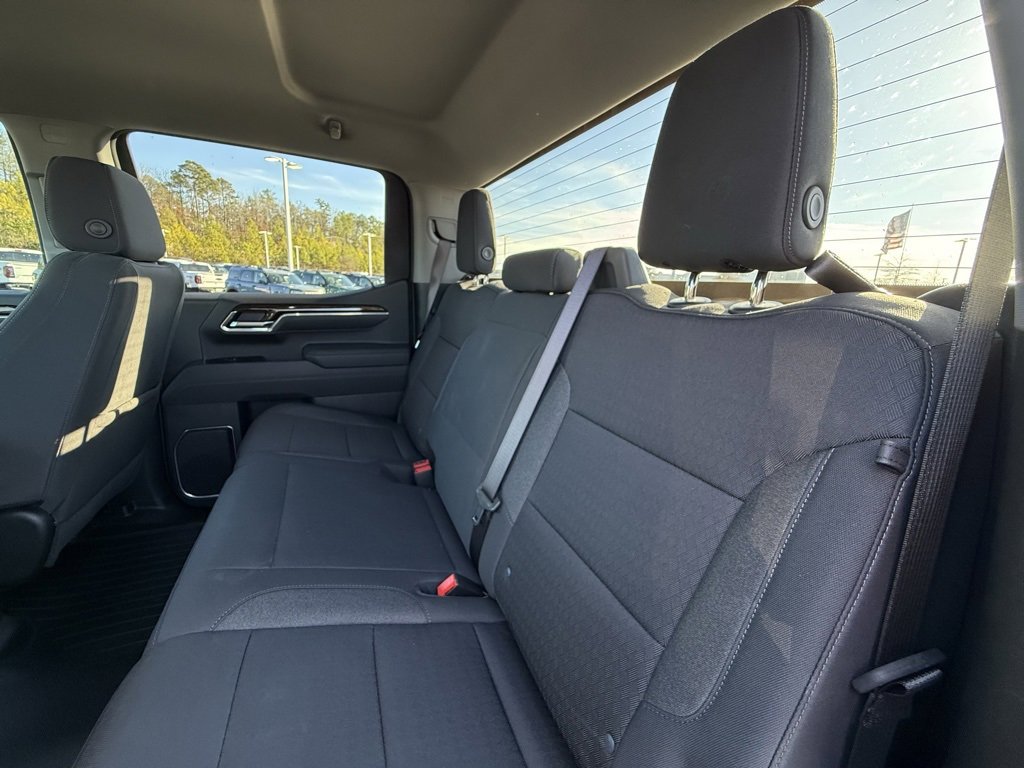 Used 2025 GMC Sierra 1500 SLE image 28