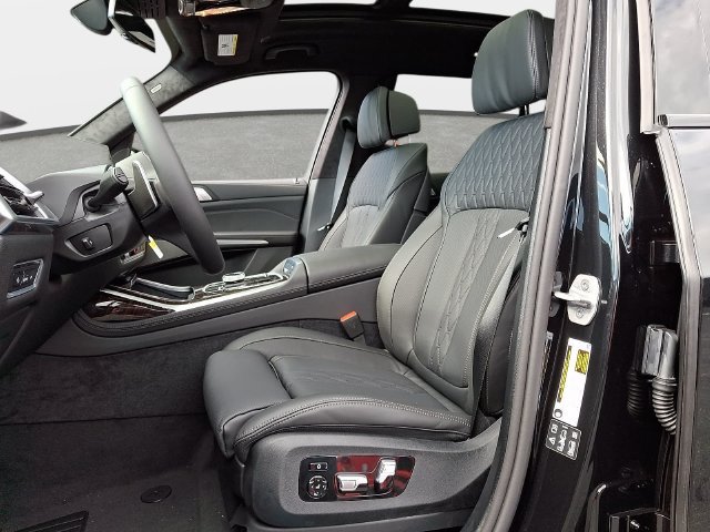 New 2027 BMW X7 M60i AWD/4WD image 11