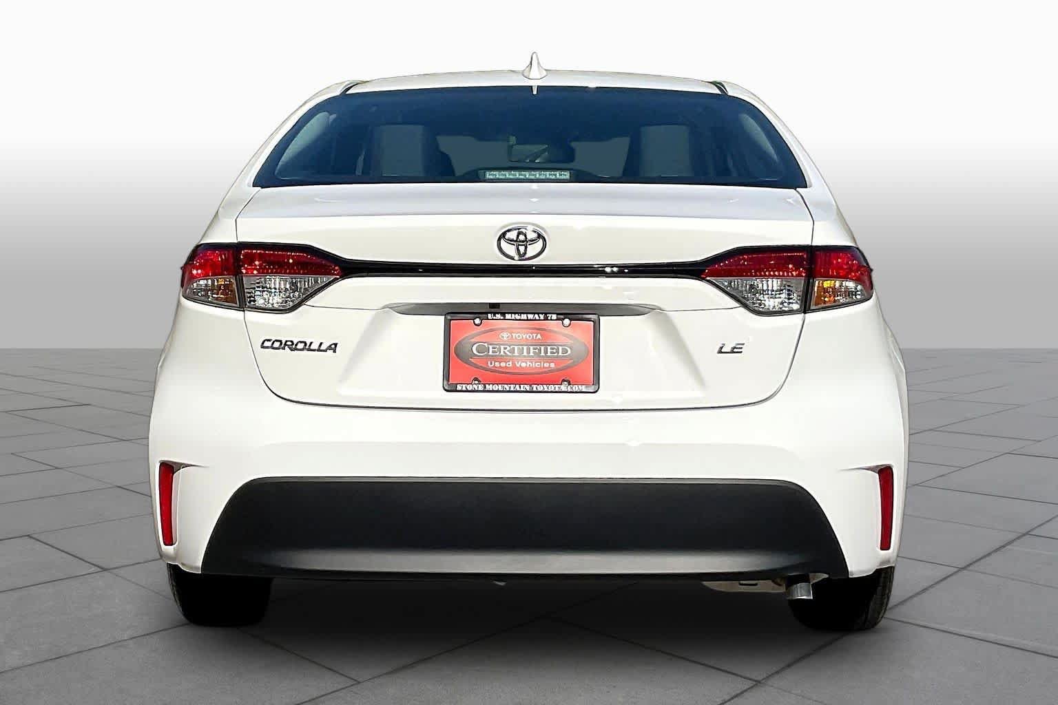 Used 2026 Toyota Corolla LE FWD image 5