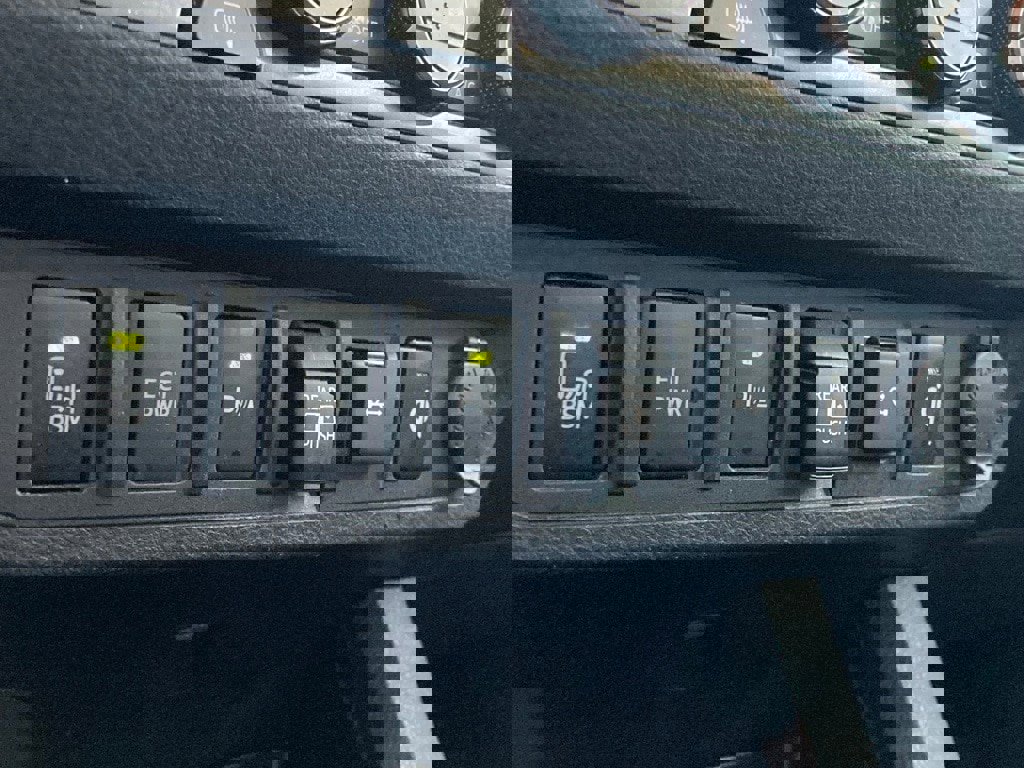 Certified 2023 Toyota Tacoma TRD Off-Road w/ Technology Package image 24