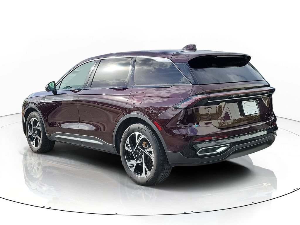 Certified 2024 Lincoln Nautilus Premier AWD/4WD image 4