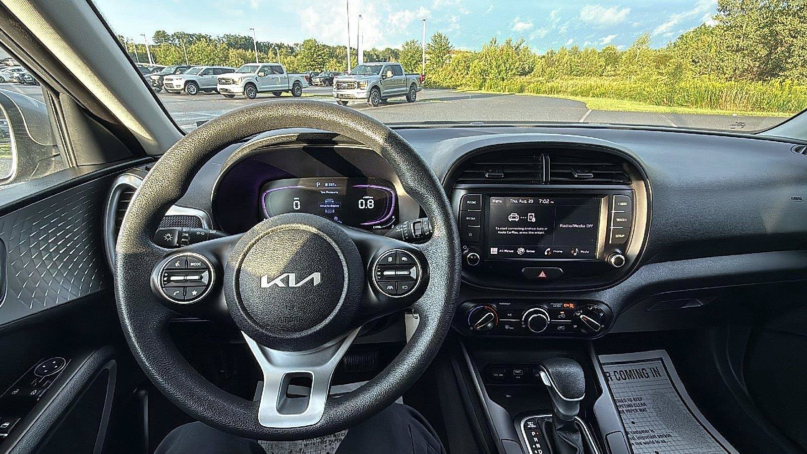 Used 2023 Kia Soul LX w/ Option Group 015 FWD image 24