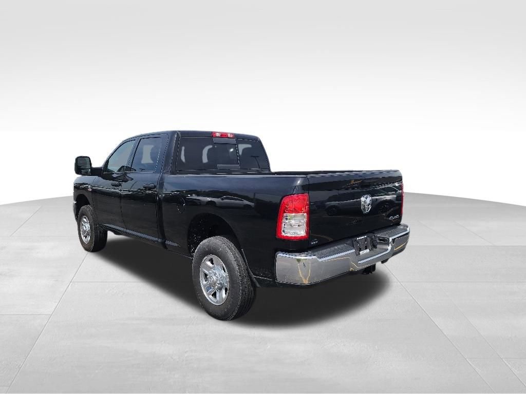 Used 2024 RAM 3500 Tradesman w/ Chrome Appearance Group AWD/4WD image 11