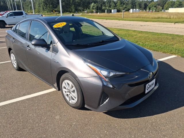 Used 2017 Toyota Prius Two image 2