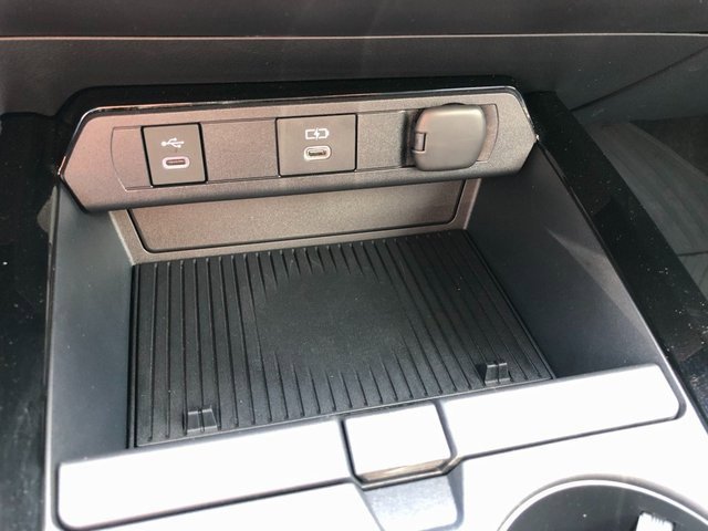 Used 2024 Toyota Prius XLE image 7