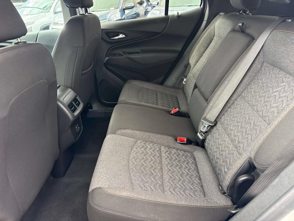 Used 2023 Chevrolet Equinox LT FWD image 11