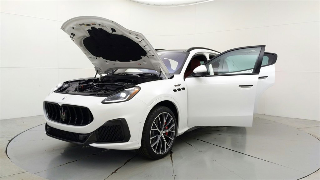 New 2024 Maserati Grecale Trofeo image 12
