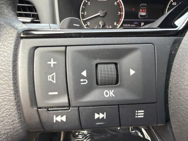 Used 2023 Nissan Rogue SV AWD/4WD image 22