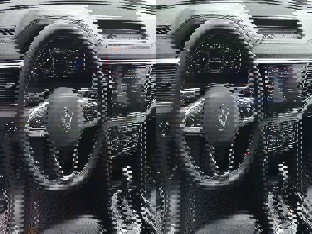 Used 2022 Volkswagen Atlas Cross Sport SEL image 21